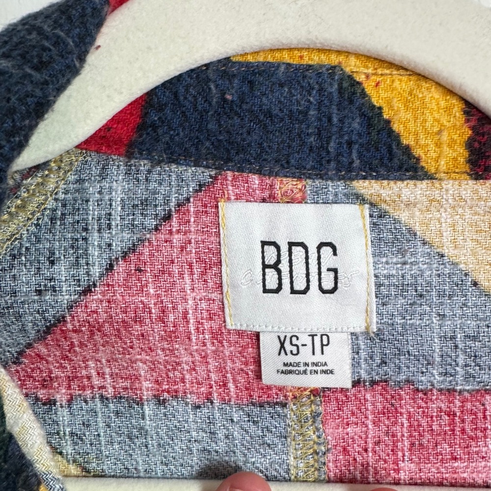 BDG Urban Outfitters Geometric Patchwork Woven Cotton Button Down Shacket XS - Picture 3 of 10